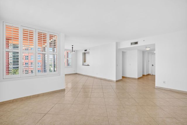 2100 N Ocean Boulevard 8b, Fort Lauderdale, FL 33305