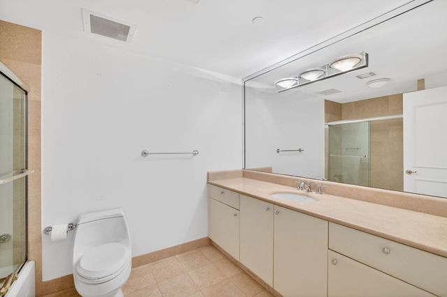 2100 N Ocean Boulevard 8b, Fort Lauderdale, FL 33305