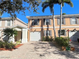 5549 Cove CIR 79, Naples, FL 34119