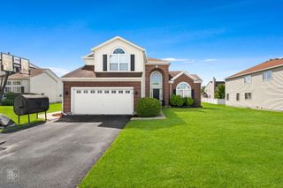 910 Great Plains Avenue, Matteson, IL 60443