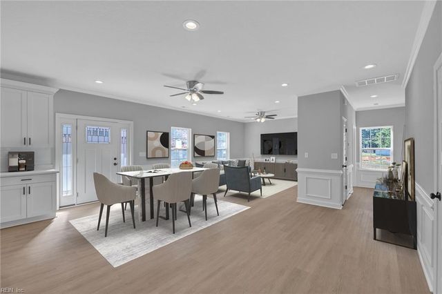 4780 Seal LN, Virginia Beach, VA 23450