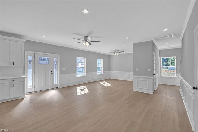 4780 Seal LN, Virginia Beach, VA 23450