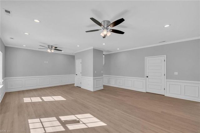 4780 Seal LN, Virginia Beach, VA 23450