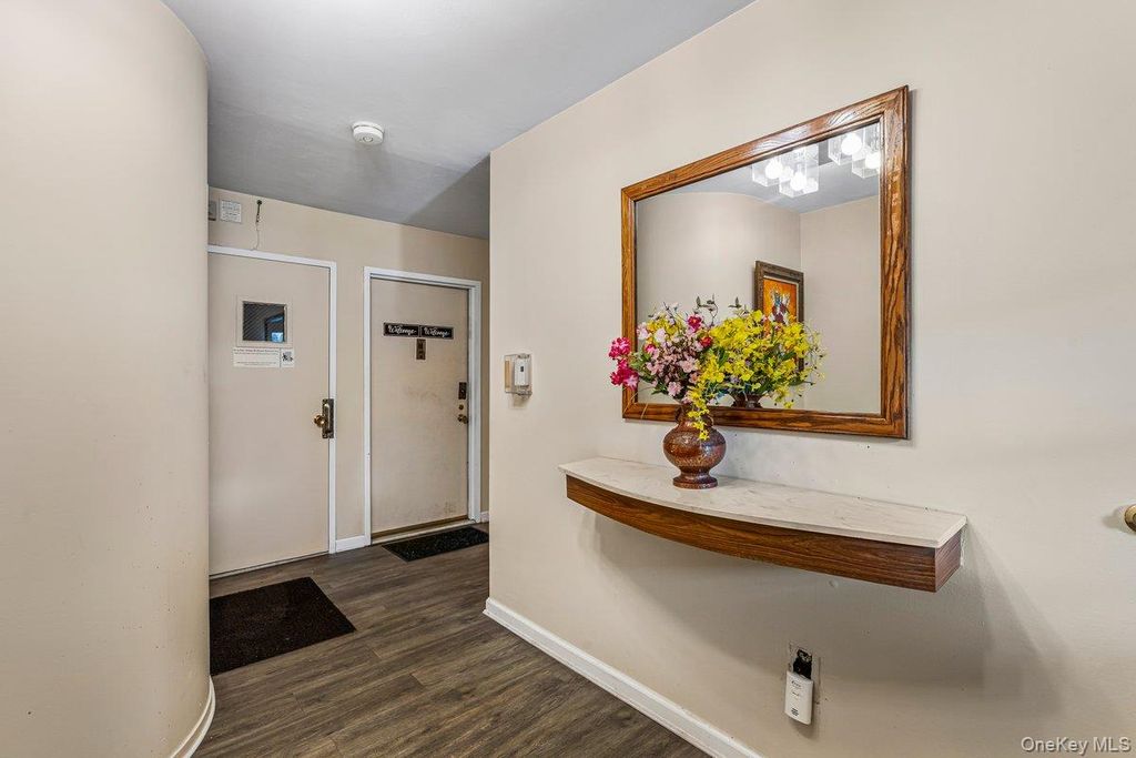 1301 Michael Court 1623, Bayside, NY 11360 — photo 2