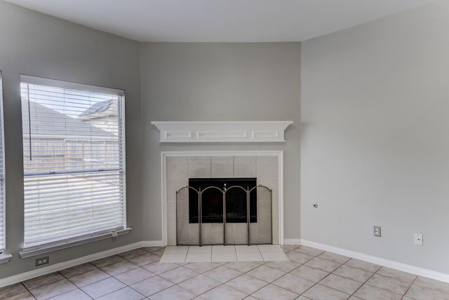 12415 Silversmine Drive, Houston, TX 77014