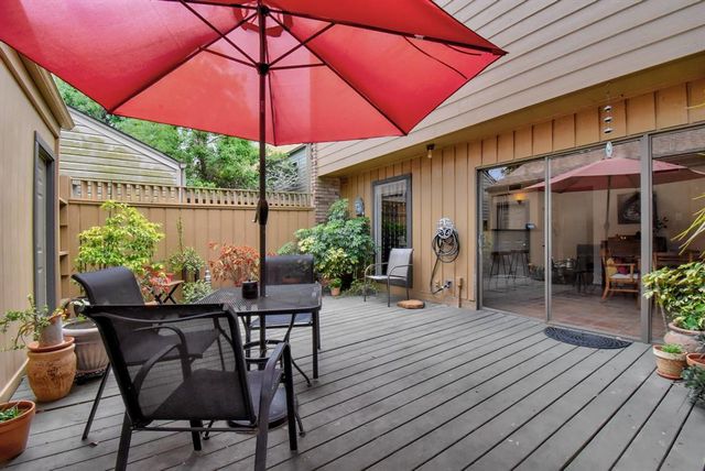 55 Caraway Common, Lake Jackson, TX 77566