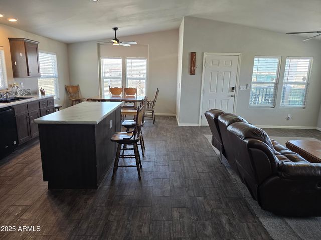 67881 Mesquite Avenue, Salome, AZ 85348