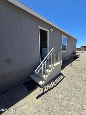 67881 Mesquite Avenue, Salome, AZ 85348