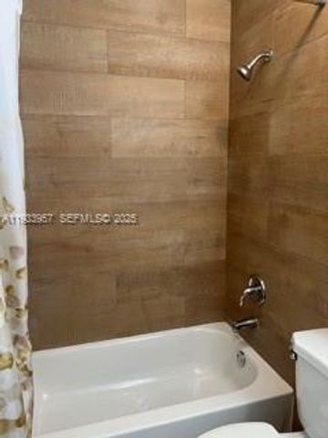 208 SW 11th St 1, Fort Lauderdale, FL 33315