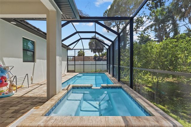 4722 NEPTUNE ROAD, Venice, FL 34293