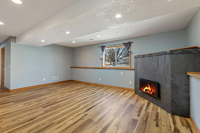 533 1st Avenue NE, Lonsdale, MN 55046