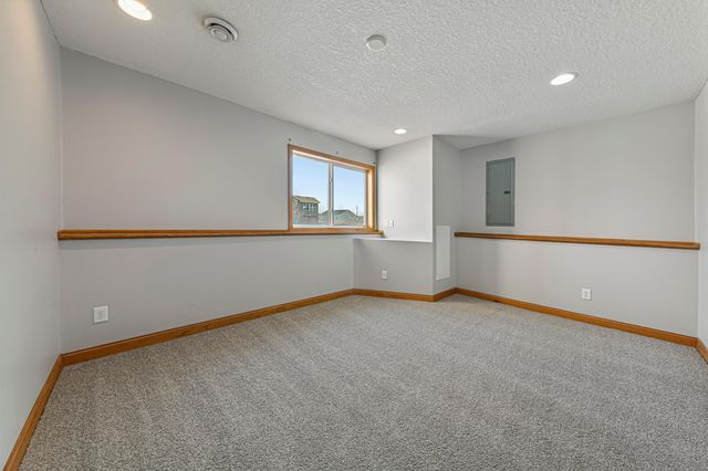 533 1st Avenue NE, Lonsdale, MN 55046