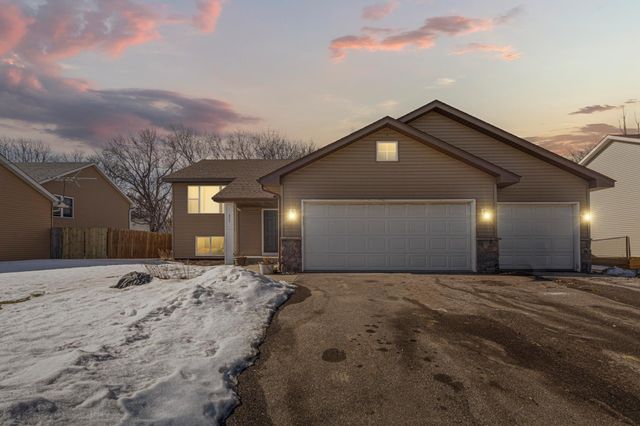 533 1st Avenue NE, Lonsdale, MN 55046