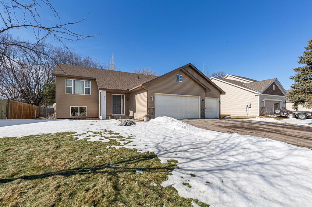 533 1st Avenue NE, Lonsdale, MN 55046