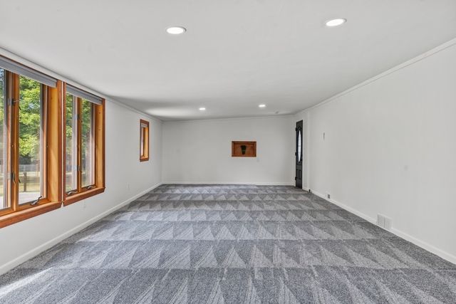 128 Mcginley Rd, Oakland Twp, PA 16025