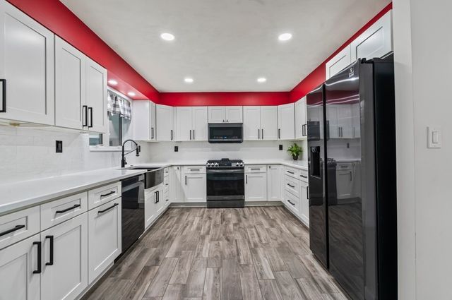 128 Mcginley Rd, Oakland Twp, PA 16025