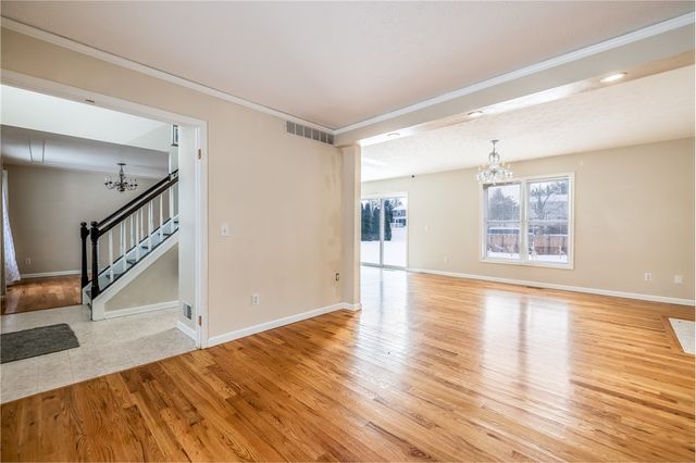 2082 Brookway Crescent, Ontario, NY 14519