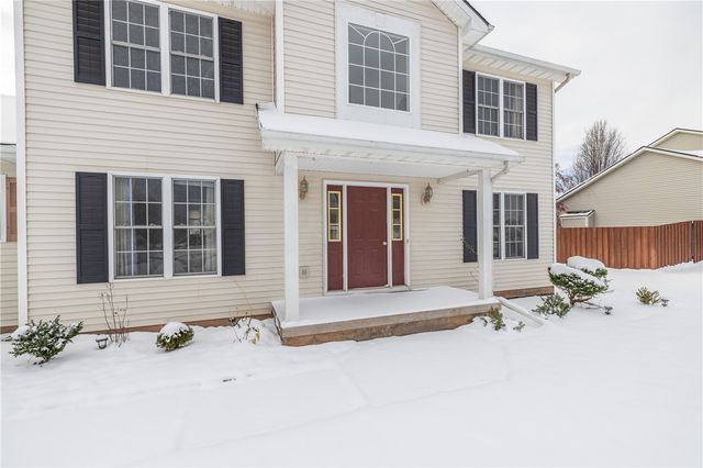 2082 Brookway Crescent, Ontario, NY 14519