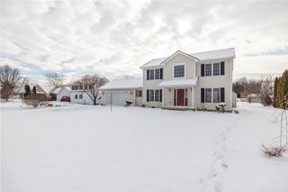 2082 Brookway Crescent, Ontario, NY 14519