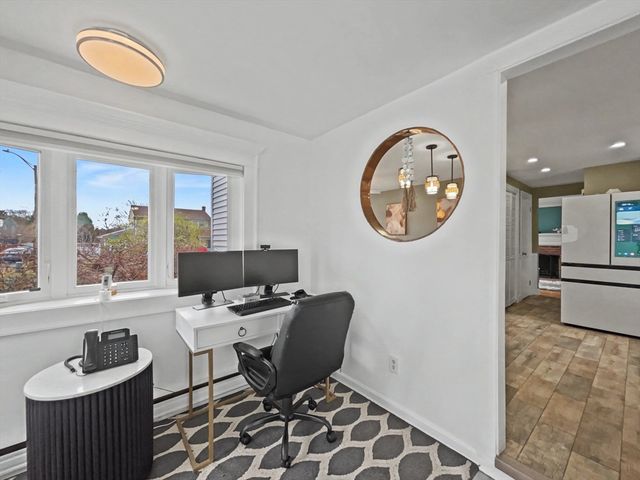 23 Rachael St, Springfield, MA 01129