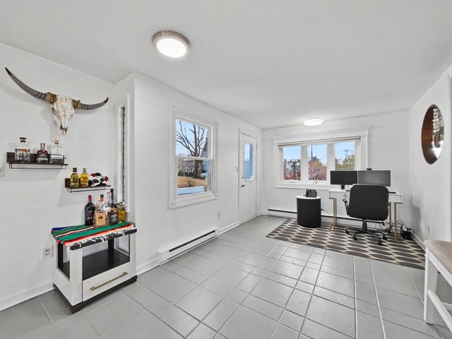 23 Rachael St, Springfield, MA 01129