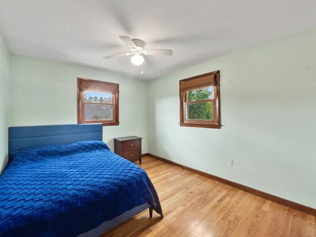 23 Rachael St, Springfield, MA 01129