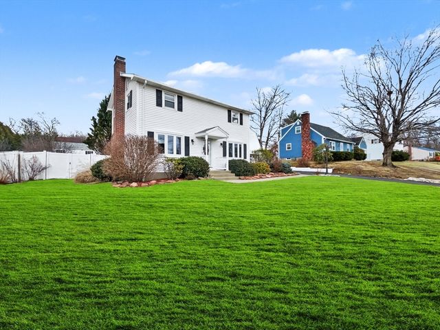 23 Rachael St, Springfield, MA 01129