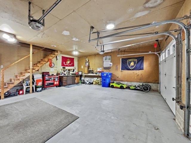 23 Rachael St, Springfield, MA 01129