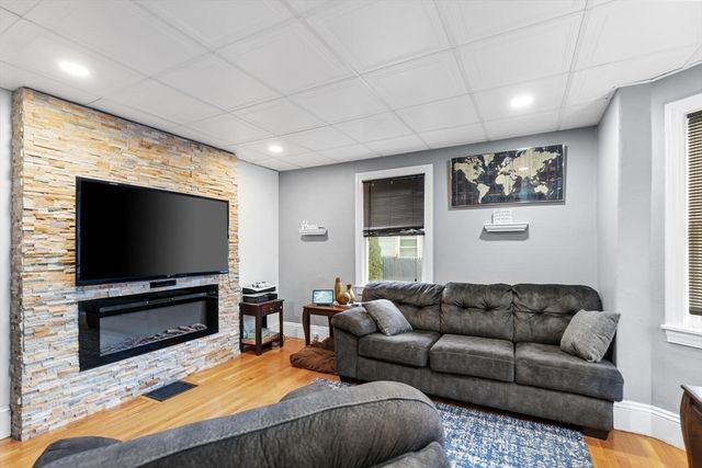 37 Sargents Court, Lynn, MA 01905