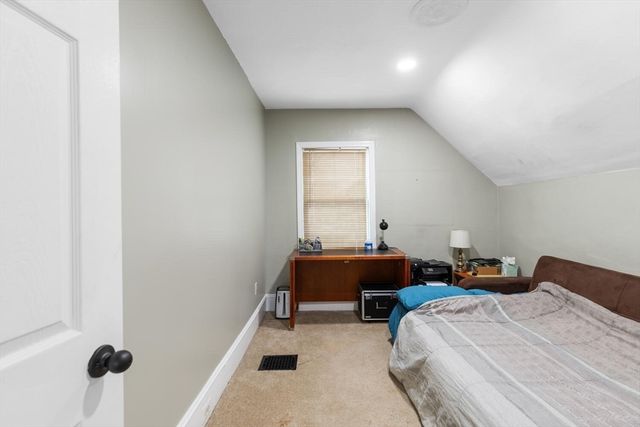 37 Sargents Court, Lynn, MA 01905