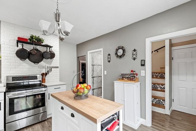 37 Sargents Court, Lynn, MA 01905