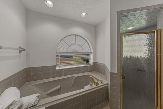 1615 LADY BOWERS TRAIL, Lakeland, FL 33809