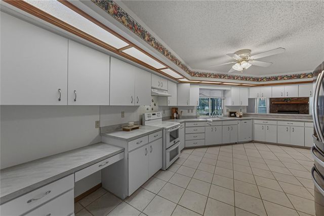 1615 LADY BOWERS TRAIL, Lakeland, FL 33809