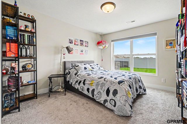 10313 S 209th Street, Gretna, NE 68028
