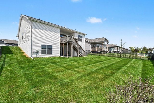 10313 S 209th Street, Gretna, NE 68028