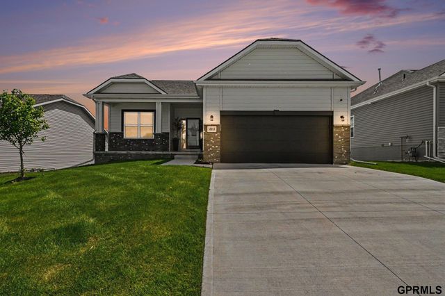 10313 S 209th Street, Gretna, NE 68028