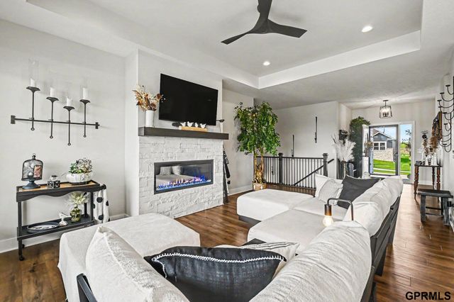 10313 S 209th Street, Gretna, NE 68028