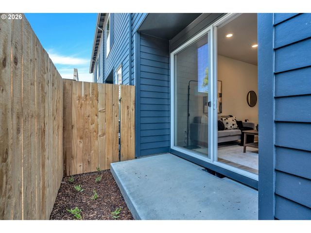 2381 Se 45TH Ave, Portland, OR 97215