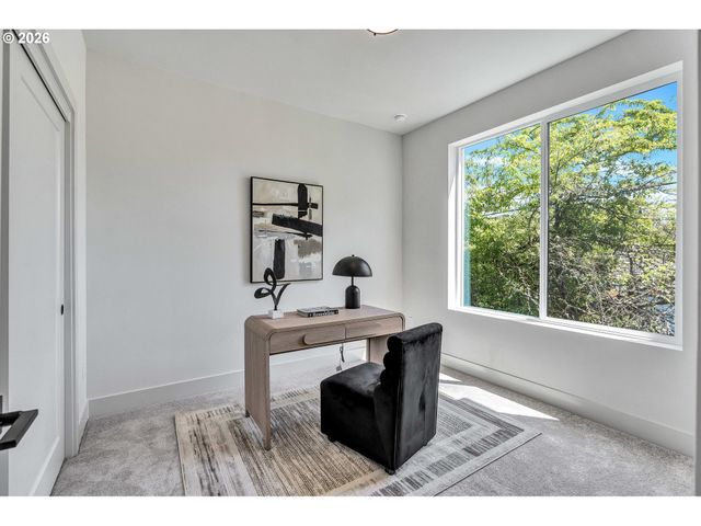 2381 Se 45TH Ave, Portland, OR 97215