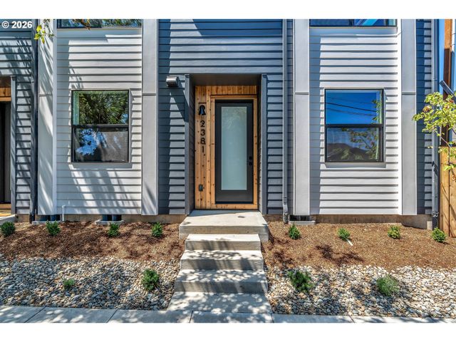 2381 Se 45TH Ave, Portland, OR 97215