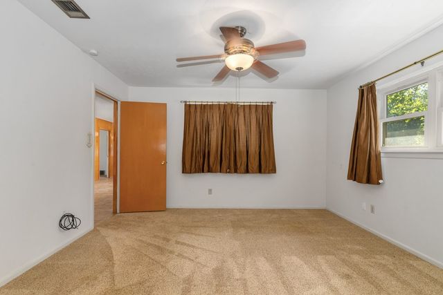 401 S Beverly Street, Crowley, TX 76036