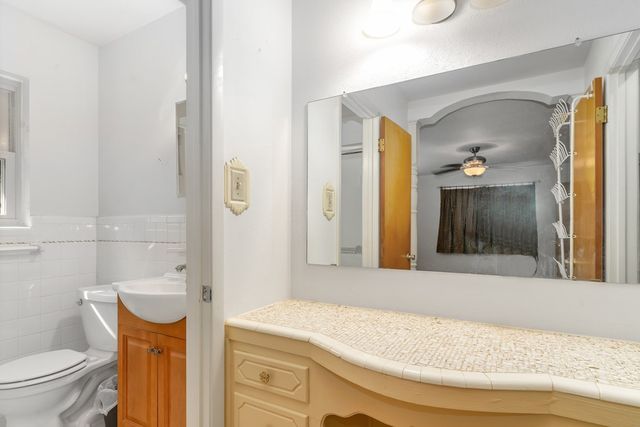 401 S Beverly Street, Crowley, TX 76036