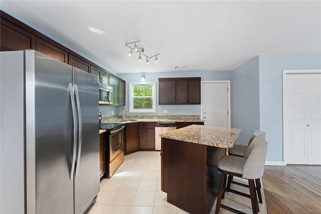 22 Riverdale Road, Westerly, RI 02891