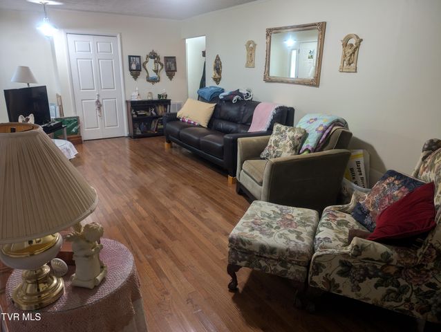 7713 Wells Boone Road, Norton, VA 24273