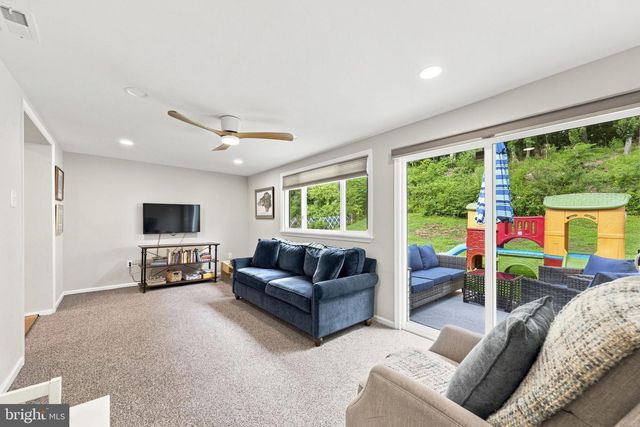 44 S BROOKSIDE RD, Springfield, PA 19064
