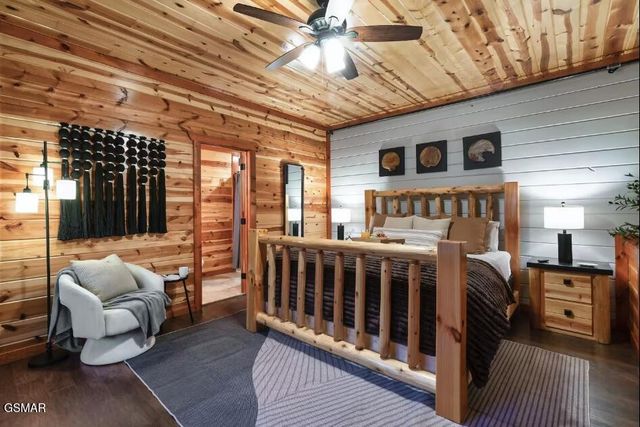 3328 Smoky Ridge Way, Sevierville, TN 37862