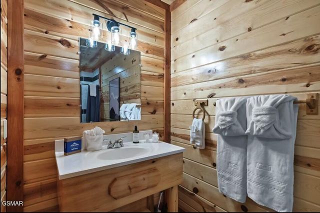 3328 Smoky Ridge Way, Sevierville, TN 37862