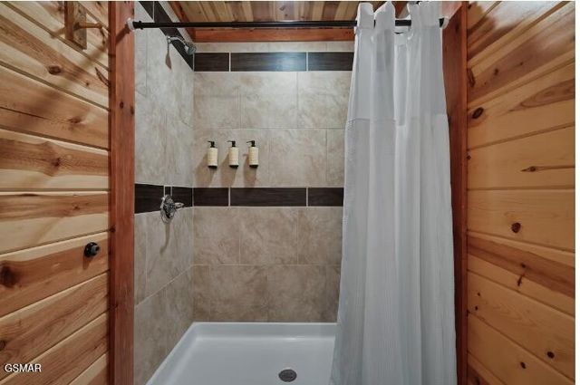 3328 Smoky Ridge Way, Sevierville, TN 37862