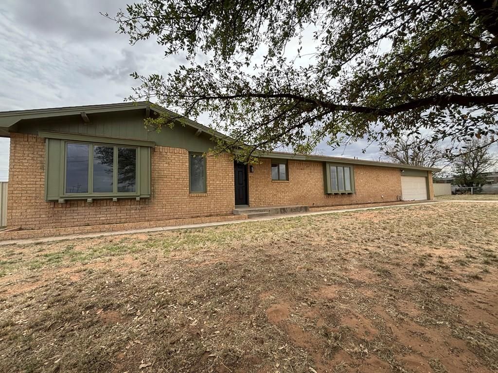 80 SE 1600, Andrews, TX 79714