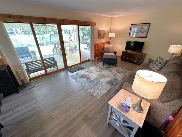 9393 N Lenback Court, Monticello, IN 47960